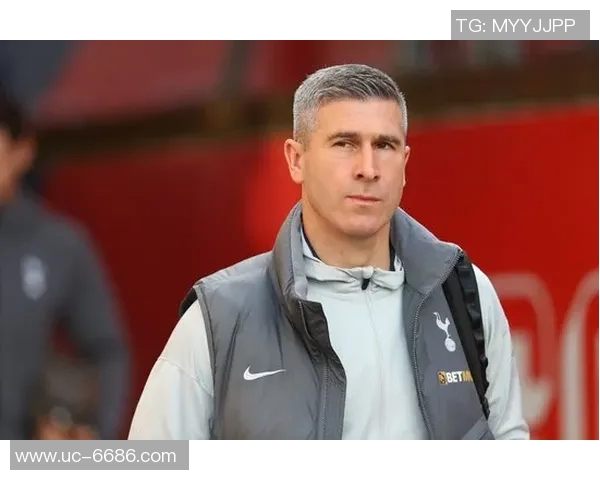 蒙哥马利于10日下午三点半抵达北京张稀哲亲自前往接机迎接新队友